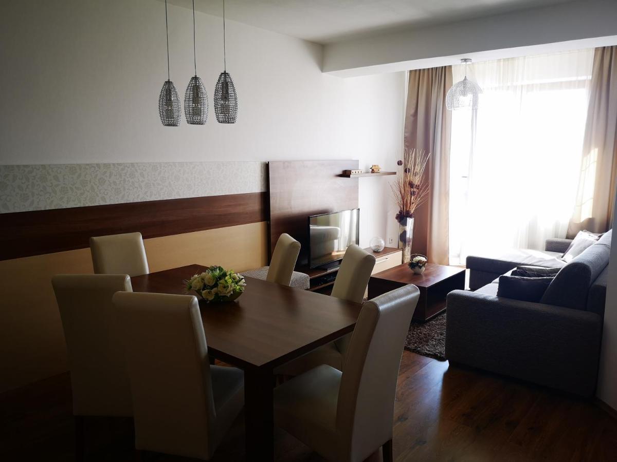Apartman Laria Велка Ломница Екстериор снимка